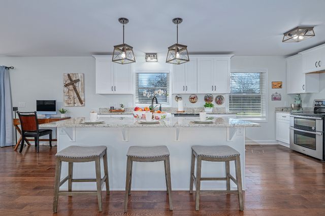 3380 W Trimble Rd, Milton, TN 37118