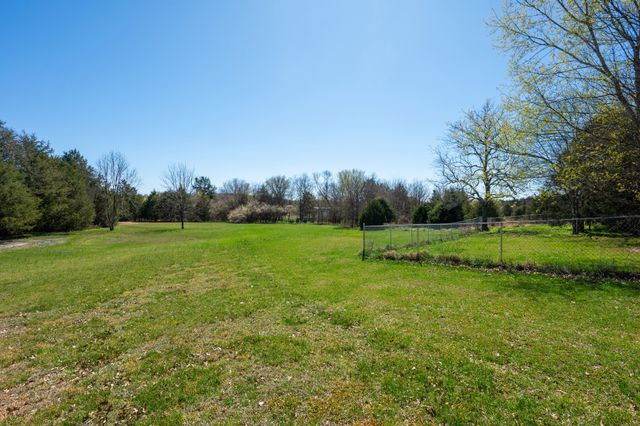 3380 W Trimble Rd, Milton, TN 37118
