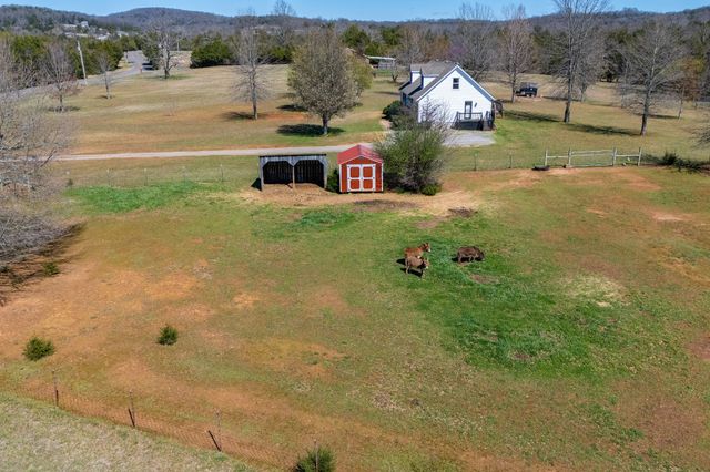 3380 W Trimble Rd, Milton, TN 37118