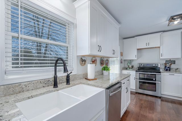 3380 W Trimble Rd, Milton, TN 37118