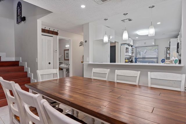 1177 NW 98th Terrace 132, Pembroke Pines, FL 33024