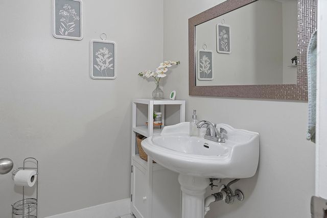 1177 NW 98th Terrace 132, Pembroke Pines, FL 33024