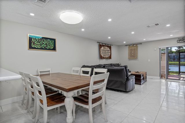 1177 NW 98th Terrace 132, Pembroke Pines, FL 33024