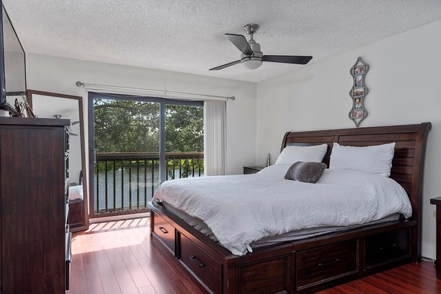 1177 NW 98th Terrace 132, Pembroke Pines, FL 33024