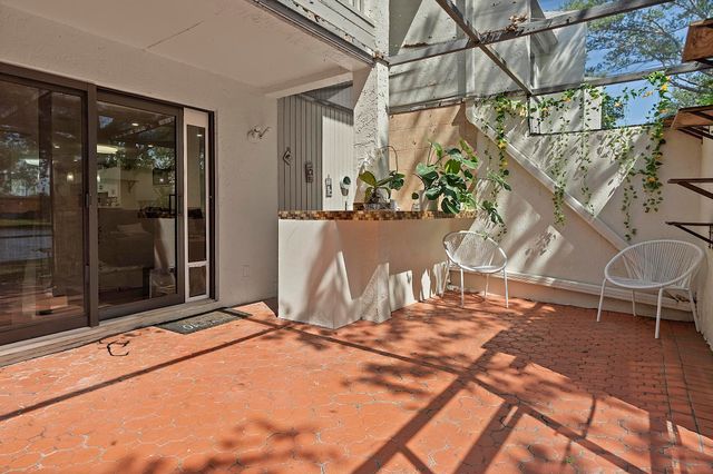 1177 NW 98th Terrace 132, Pembroke Pines, FL 33024