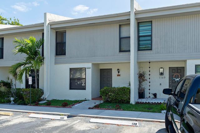 1177 NW 98th Terrace 132, Pembroke Pines, FL 33024