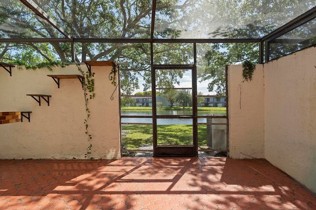 1177 NW 98th Terrace 132, Pembroke Pines, FL 33024