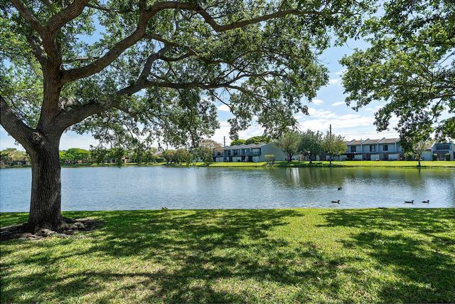 1177 NW 98th Terrace 132, Pembroke Pines, FL 33024