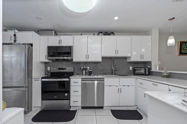 1177 NW 98th Terrace 132, Pembroke Pines, FL 33024