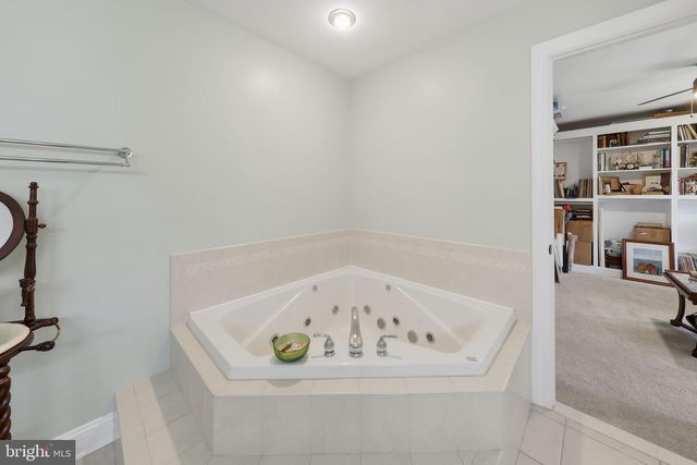 121 LITTLE EAGLE RD, Centreville, MD 21617