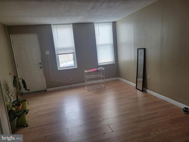 736 WINDSOR ST, Reading, PA 19604