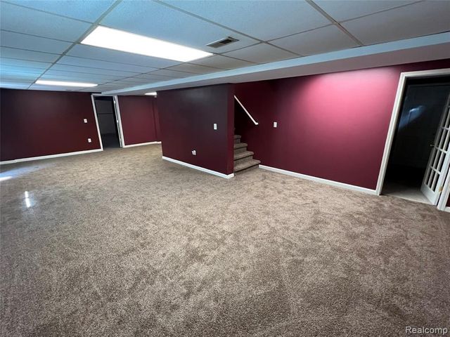 45475 Irvine Drive, Novi, MI 48374