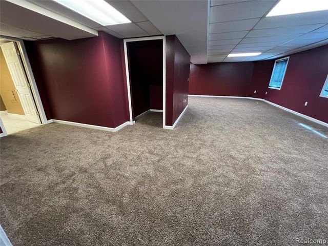 45475 Irvine Drive, Novi, MI 48374