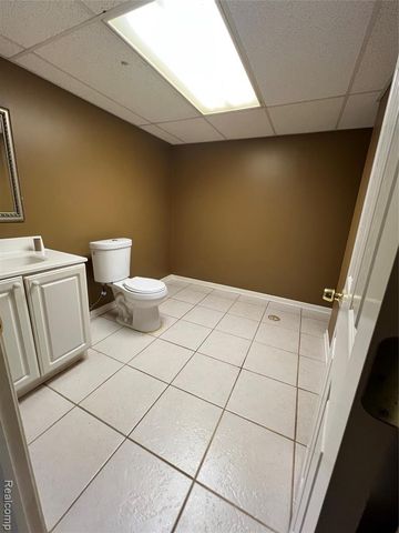 45475 Irvine Drive, Novi, MI 48374