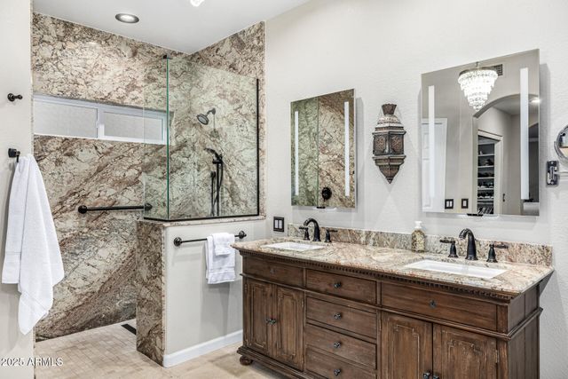 3359 N 151ST Drive 18, Goodyear, AZ 85395