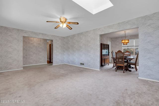 349 Kildare Drive, Toms River, NJ 08753