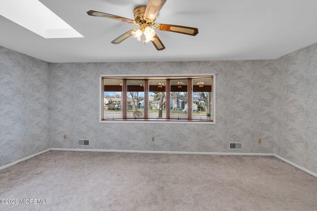 349 Kildare Drive, Toms River, NJ 08753