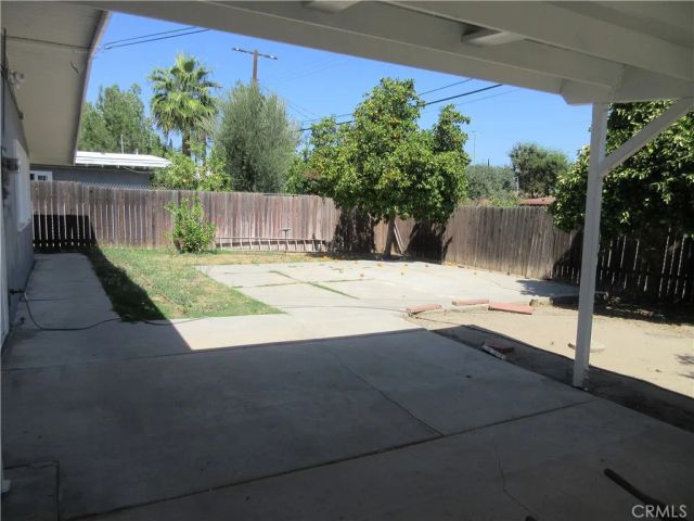 10818 Paso Robles Avenue, Granada Hills, CA 91344