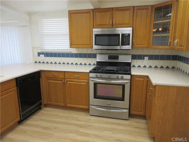 10818 Paso Robles Avenue, Granada Hills, CA 91344
