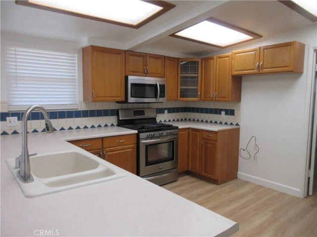 10818 Paso Robles Avenue, Granada Hills, CA 91344