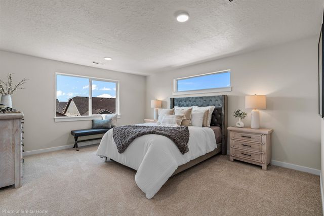 417 N Viewmont Ct, Greenacres, WA 99016