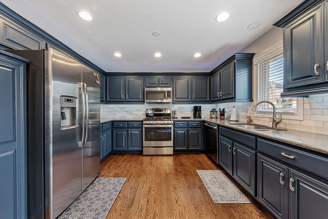 621 Vanderbilt Drive, New Lenox, IL 60451