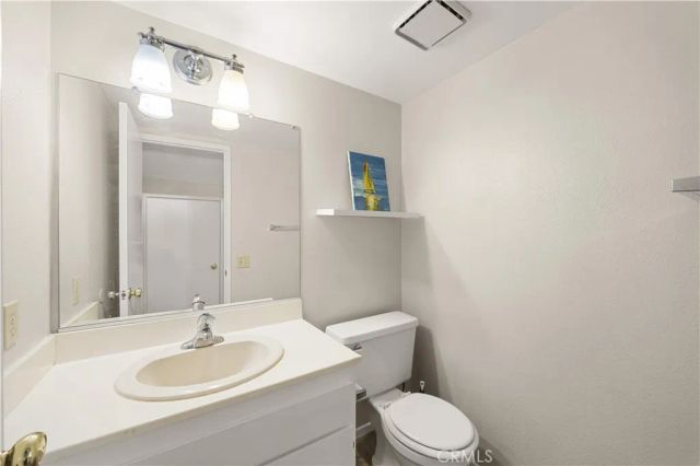 52 Greenbough, Irvine, CA 92614