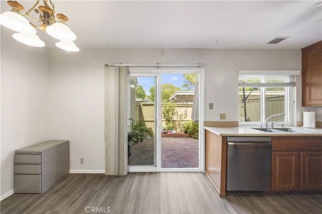 52 Greenbough, Irvine, CA 92614