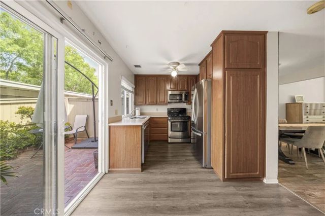 52 Greenbough, Irvine, CA 92614