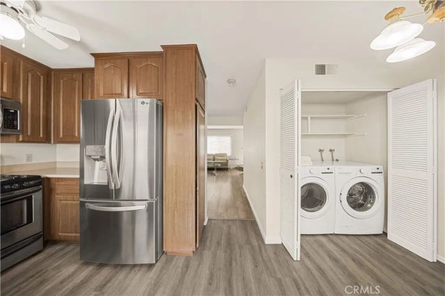 52 Greenbough, Irvine, CA 92614