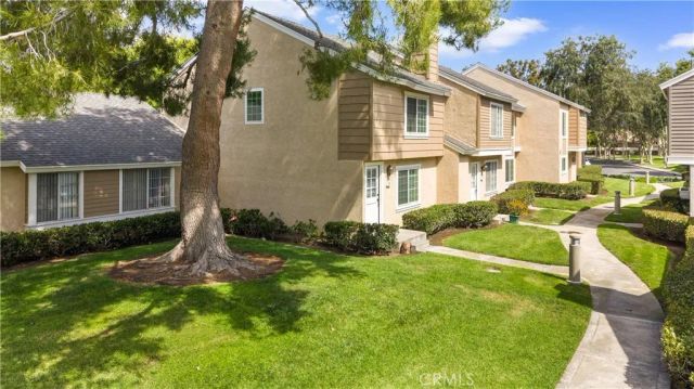 52 Greenbough, Irvine, CA 92614