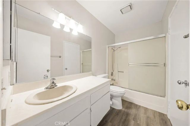52 Greenbough, Irvine, CA 92614