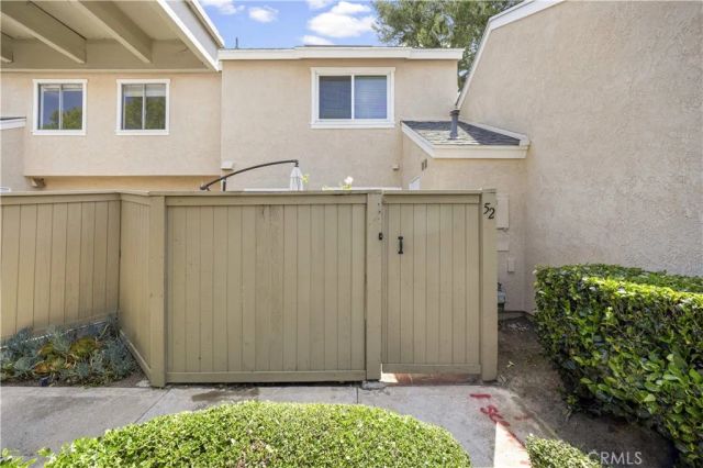 52 Greenbough, Irvine, CA 92614