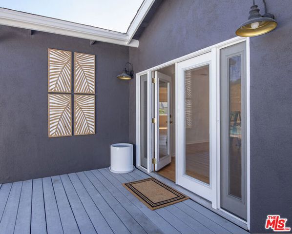 12219 Hatteras Street, Valley Village, CA 91607