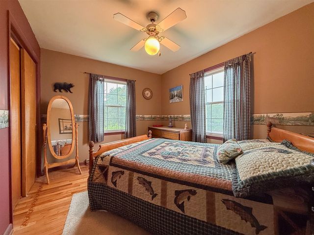 25942 Dutch Settlement Street, Dowagiac, MI 49047