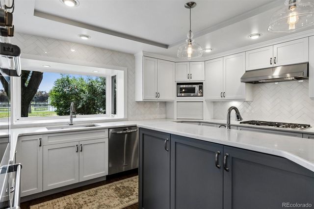 16 Vista Road, Cherry Hills Village, CO 80113