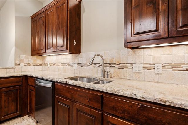 1 Chandon LN, Lakeway, TX 78734
