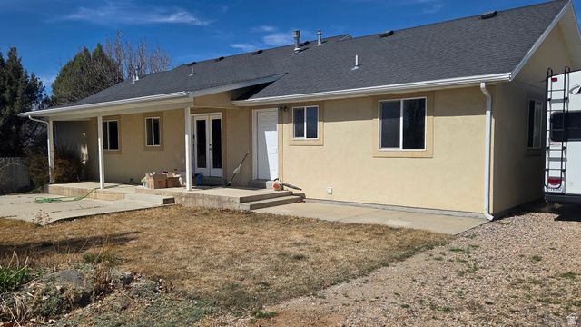 430 E 100 N, Mt Pleasant, UT 84647