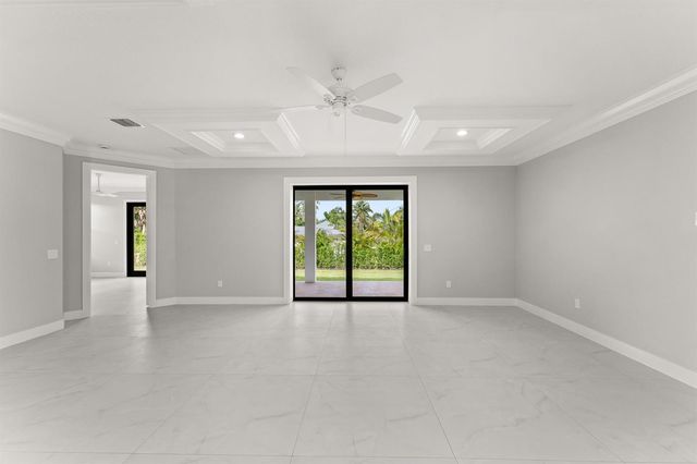 5460 SE Front Avenue, Stuart, FL 34997