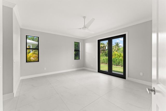 5460 SE Front Avenue, Stuart, FL 34997