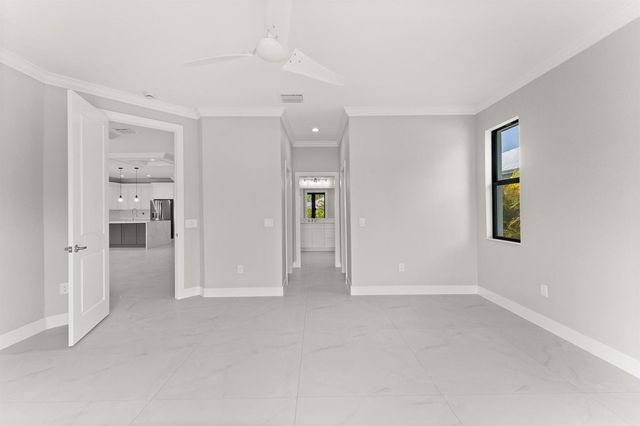 5460 SE Front Avenue, Stuart, FL 34997