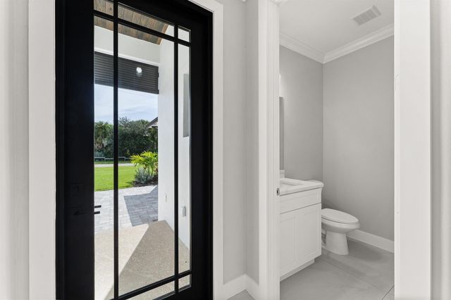 5460 SE Front Avenue, Stuart, FL 34997