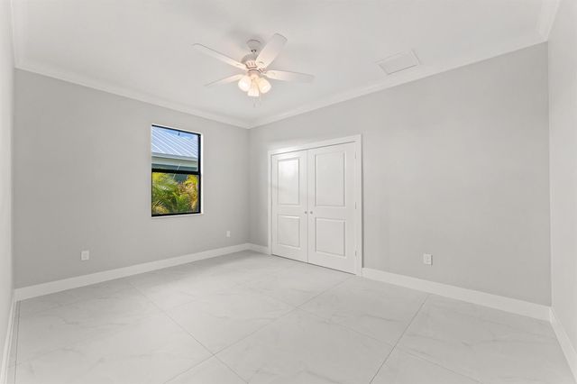 5460 SE Front Avenue, Stuart, FL 34997
