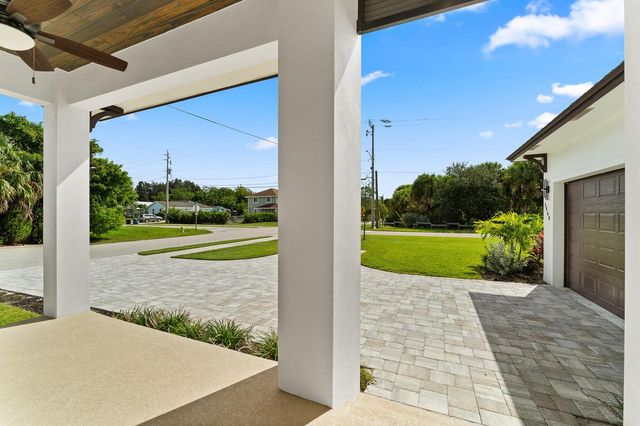 5460 SE Front Avenue, Stuart, FL 34997