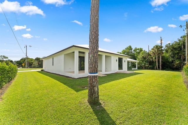 5460 SE Front Avenue, Stuart, FL 34997