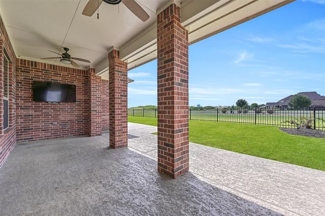 2614 Holbrook Springs Lane, League City, TX 77573