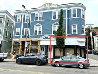376 Centre St, Boston, MA 02130