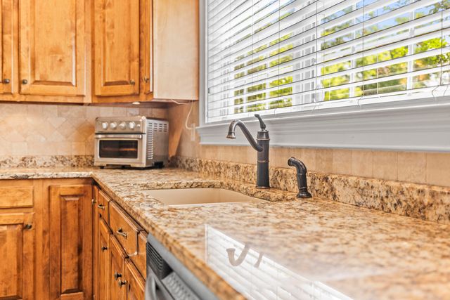 3706 Bentwood Cove Drive, Apison, TN 37302