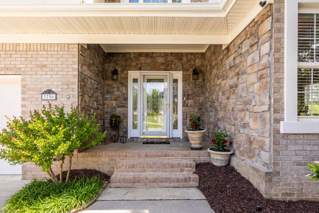 3706 Bentwood Cove Drive, Apison, TN 37302