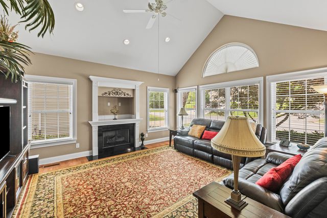 3706 Bentwood Cove Drive, Apison, TN 37302
